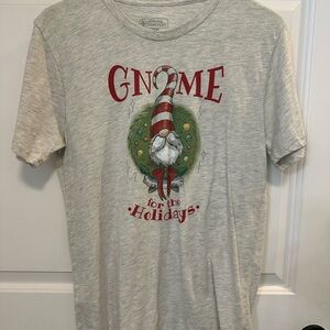 Gnome T-Shirt by No Brand -Heather Gray with Red & Green Graphic Womens size med